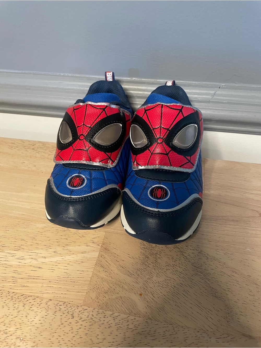 Boys Light Up Spider-Man Running Shoes